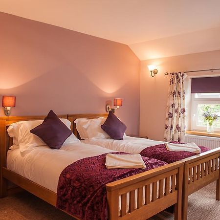 The Little Crown Inn Pontypool Bagian luar foto